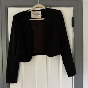 Kimchi Blue Classic Black Blazer cropped